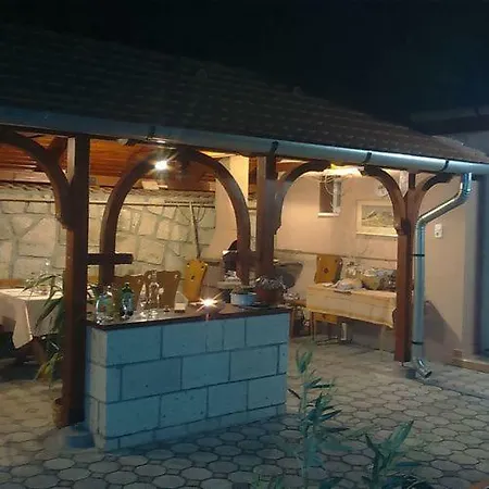 Pihenj Meg Apartman *